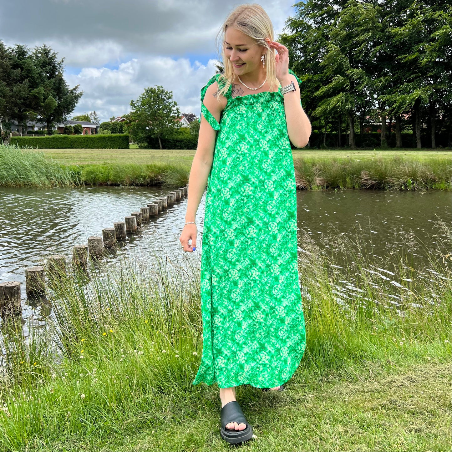 COPENHAGEN LUXE - KJOLE - 4220 - GRASS GREEN